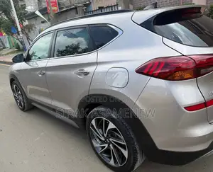 Hyundai Tucson 2020 Gold