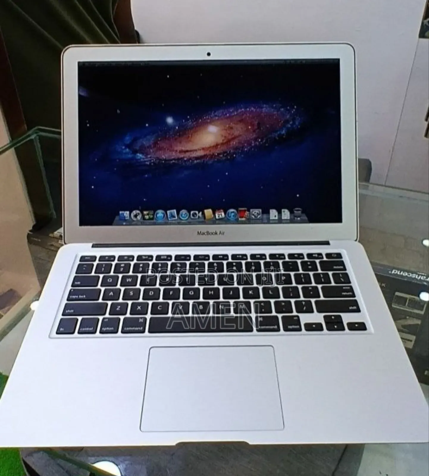 Laptop Apple MacBook 4GB Intel Core i5 SSD 128GB