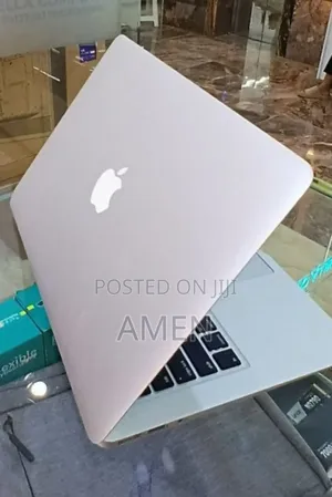 Laptop Apple MacBook 4GB Intel Core i5 SSD 128GB