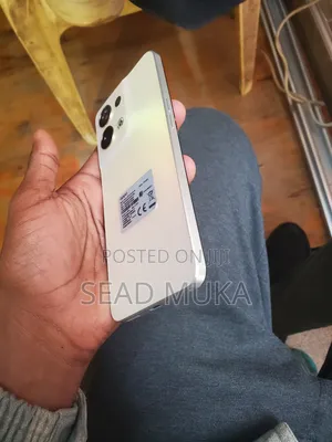 New Oppo Reno8 256 GB Silver