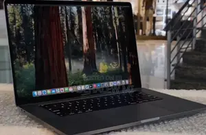 New Laptop Apple MacBook Pro 2019 16GB Intel Core i7 SSD 512GB