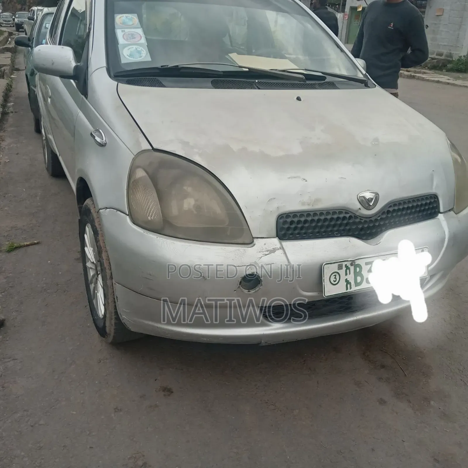 Toyota Vitz 2001 Silver