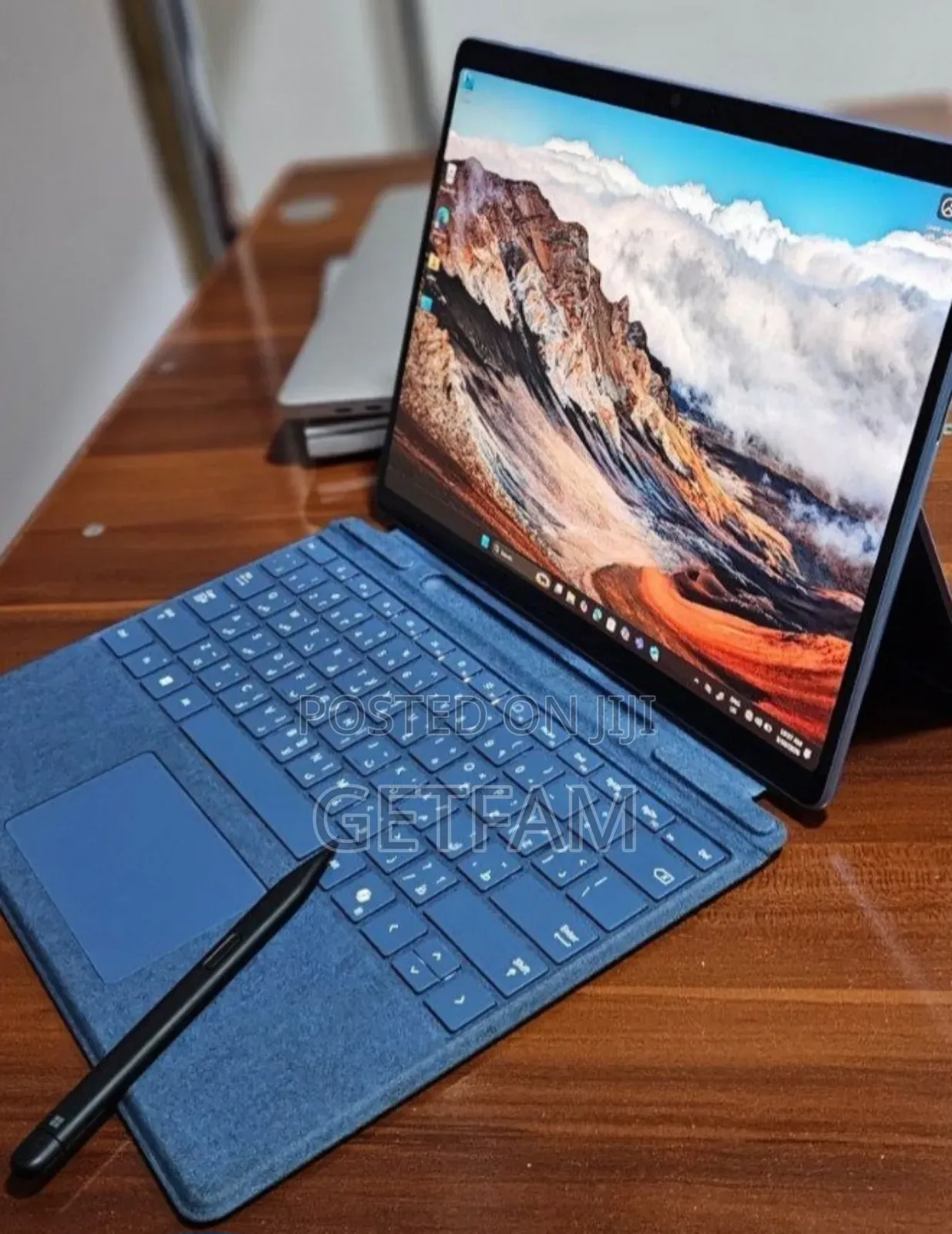 New Laptop Microsoft Surface 16GB Intel Core i5 SSD 512GB