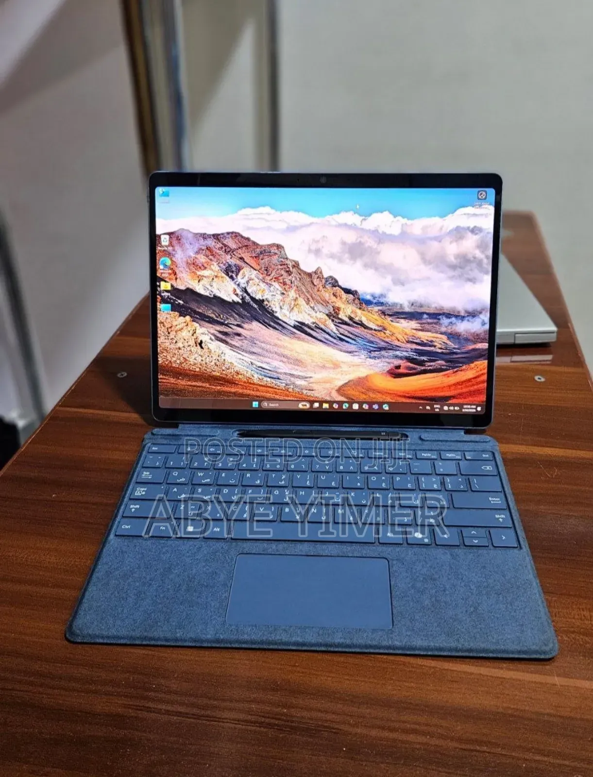 New Laptop Microsoft Surface Pro 9 16GB Intel Core i7 SSD 512GB