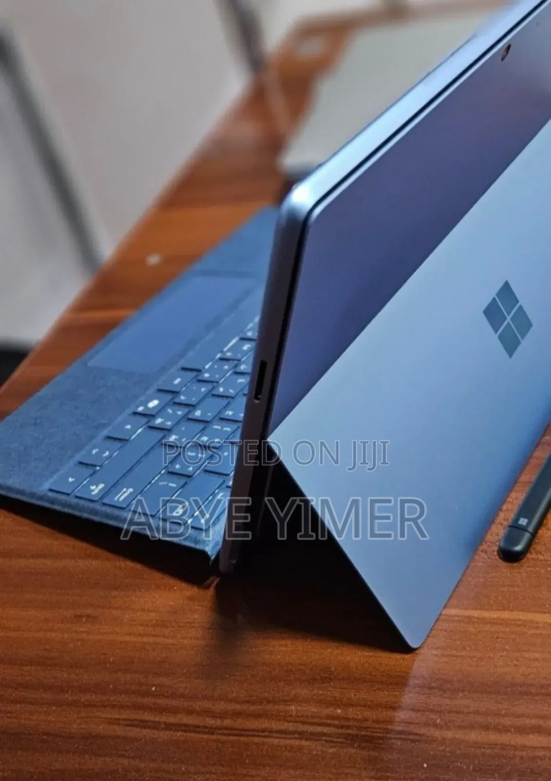 New Laptop Microsoft Surface Pro 9 16GB Intel Core i7 SSD 512GB