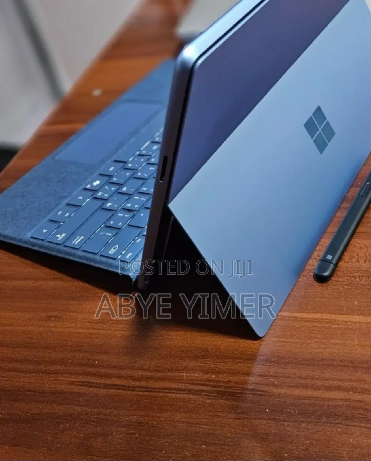 New Laptop Microsoft Surface Pro 9 16GB Intel Core i7 SSD 512GB