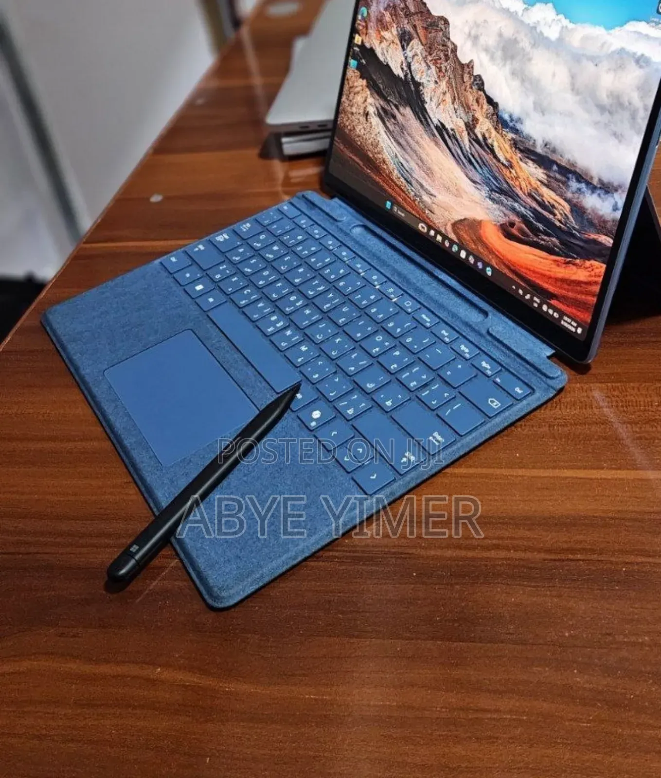 New Laptop Microsoft Surface Pro 9 16GB Intel Core i7 SSD 512GB