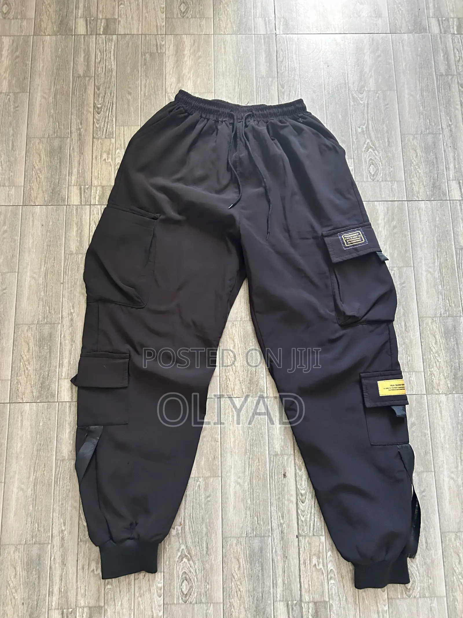 Cargo Pants ቦንደ