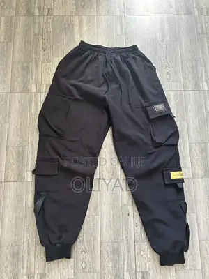 Cargo Pants ቦንደ