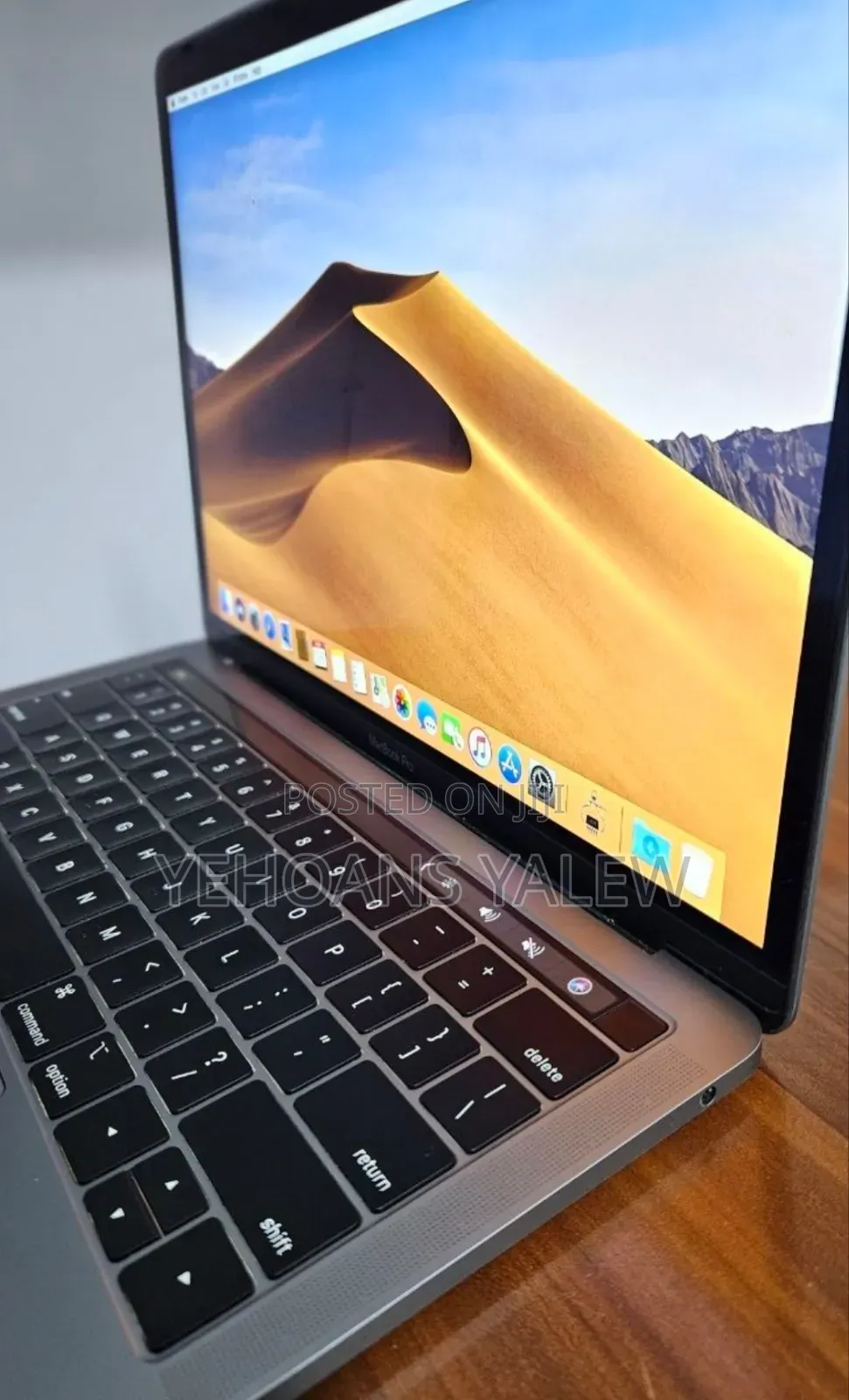 New Laptop Apple MacBook Pro 2019 8GB Intel Core i5 SSD 128GB