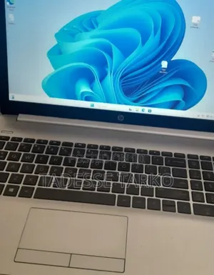 New Laptop HP Stream Notebook 4GB Intel Core i7 HDD 500GB