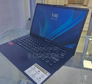 New Laptop Asus 8GB AMD Ryzen 5 SSD 512GB