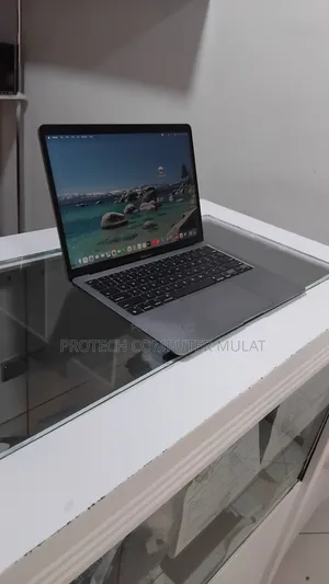 New Laptop Apple MacBook Air 2020 M1 8GB Apple M1 SSD 256GB