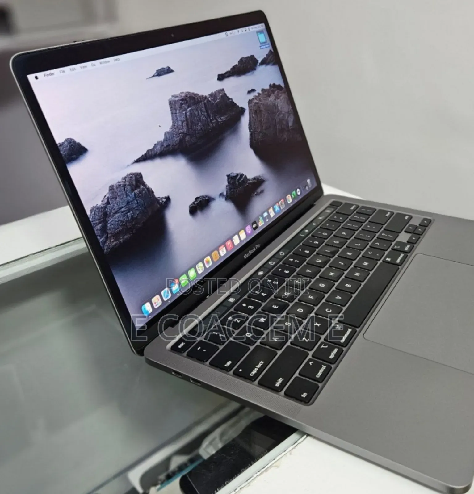 New Laptop Apple MacBook 8GB Intel Core i5 SSD 128GB