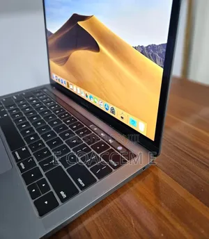 New Laptop Apple MacBook 8GB Intel Core i5 SSD 128GB