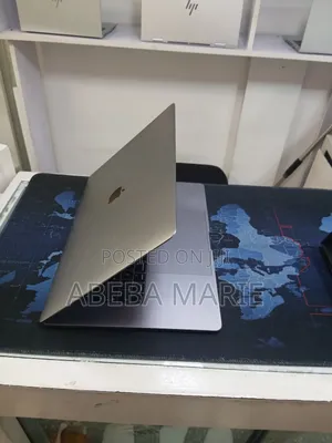 New Laptop Apple MacBook Pro 2018 32GB Intel Core i9 SSD 512GB