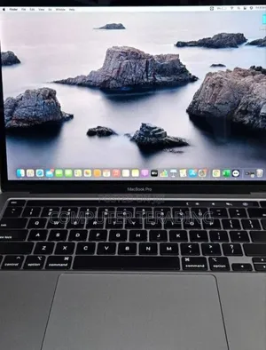 New Laptop Apple MacBook Pro 2019 8GB Intel Core i5 SSD 128GB