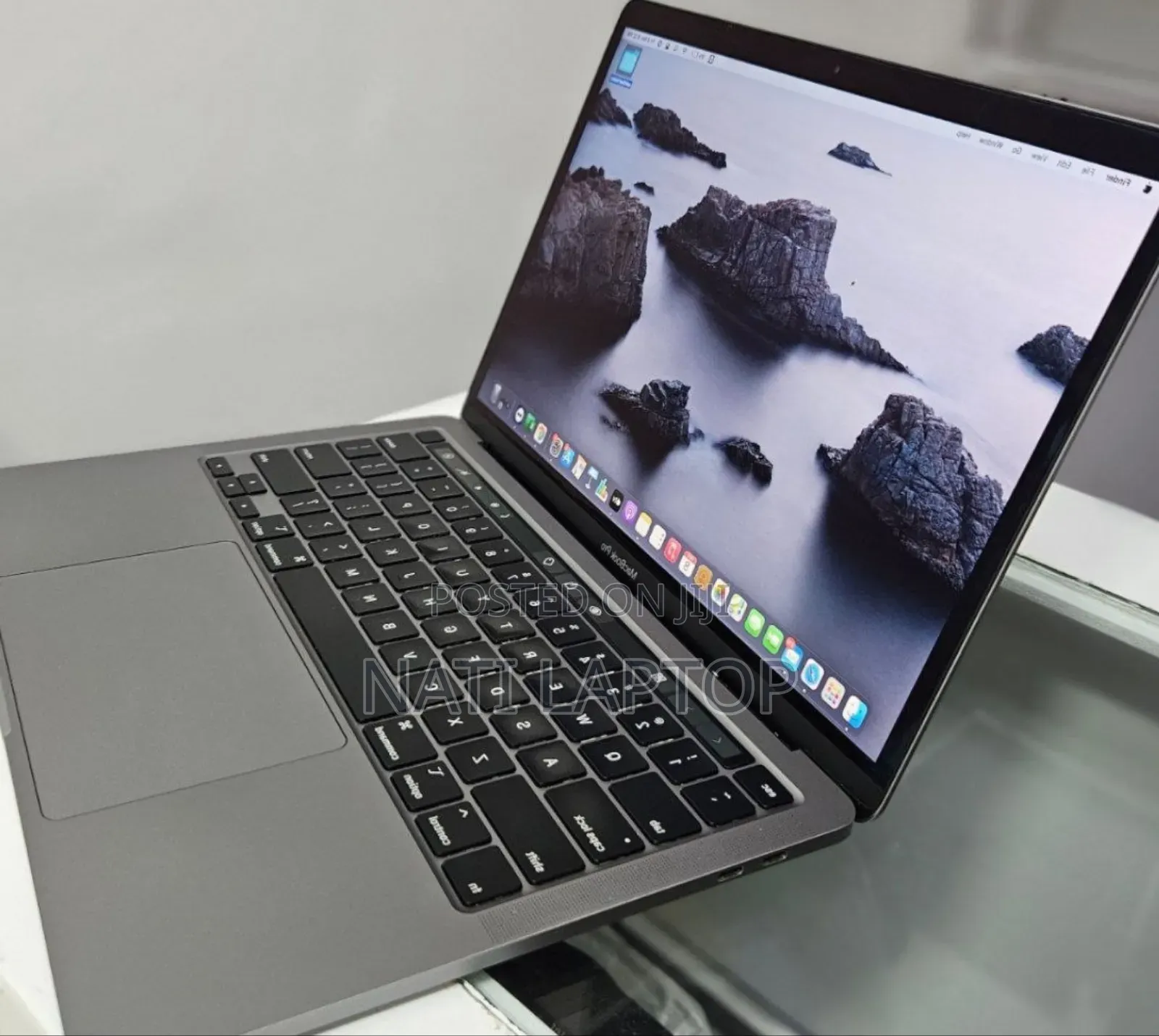 New Laptop Apple MacBook Pro 2019 8GB Intel Core i5 SSD 128GB