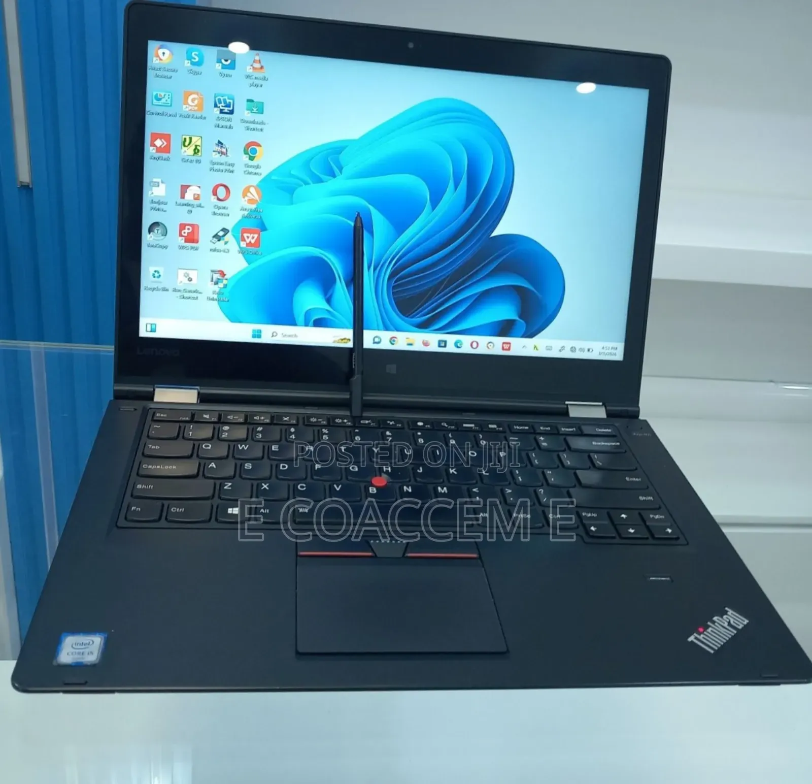 New Laptop Lenovo 8GB Intel Core i5 SSD 256GB