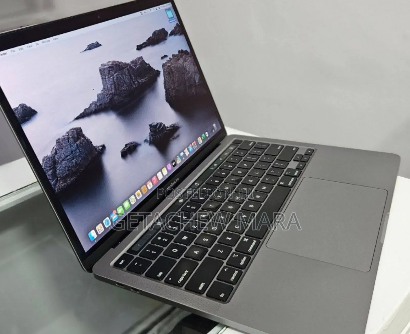 New Laptop Apple MacBook Pro 2019 8GB Intel Core i5 SSD 128GB