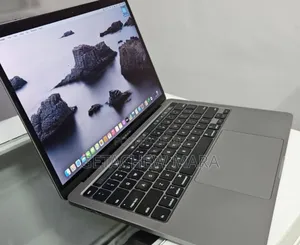 New Laptop Apple MacBook Pro 2019 8GB Intel Core i5 SSD 128GB
