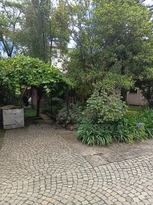 6bdrm House in Varenero, Nifas Silk-Lafto for rent