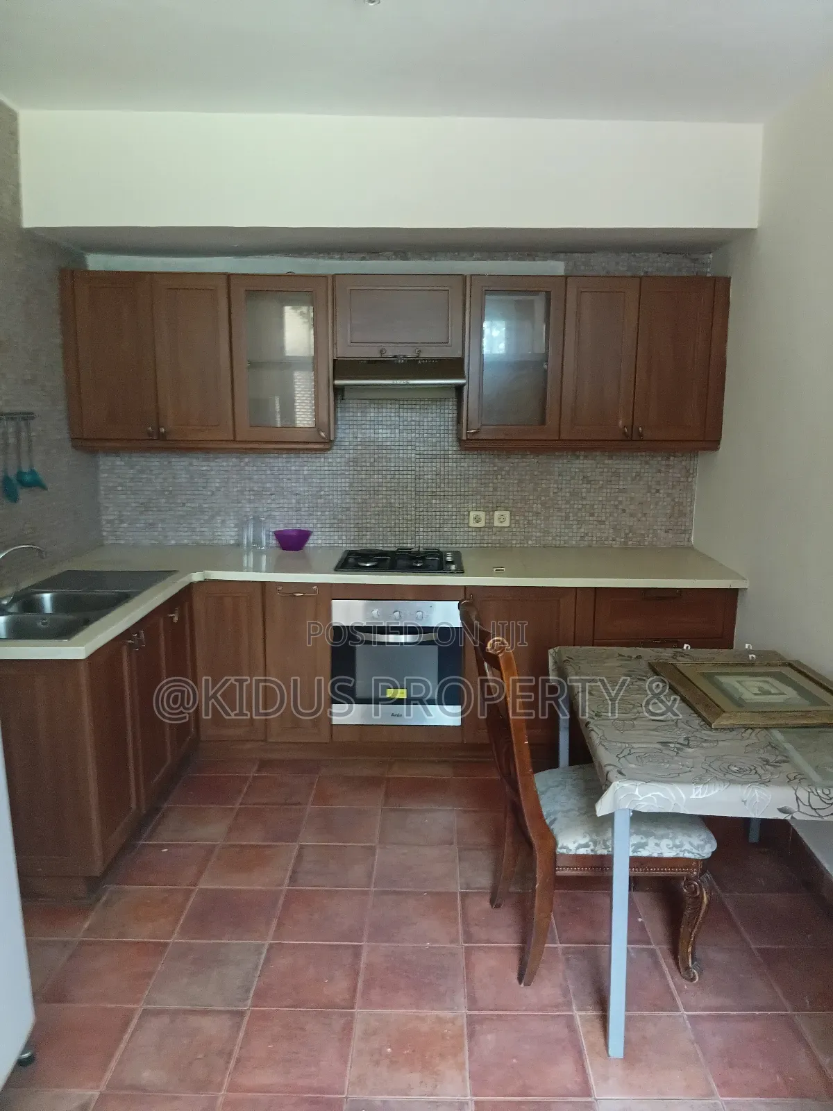 6bdrm House in Varenero, Nifas Silk-Lafto for rent