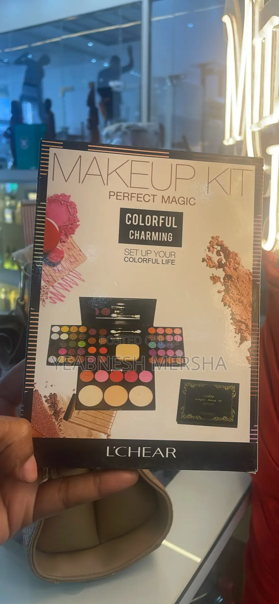 L’Chear All-in-One "Perfect Magic" Makeup Kit