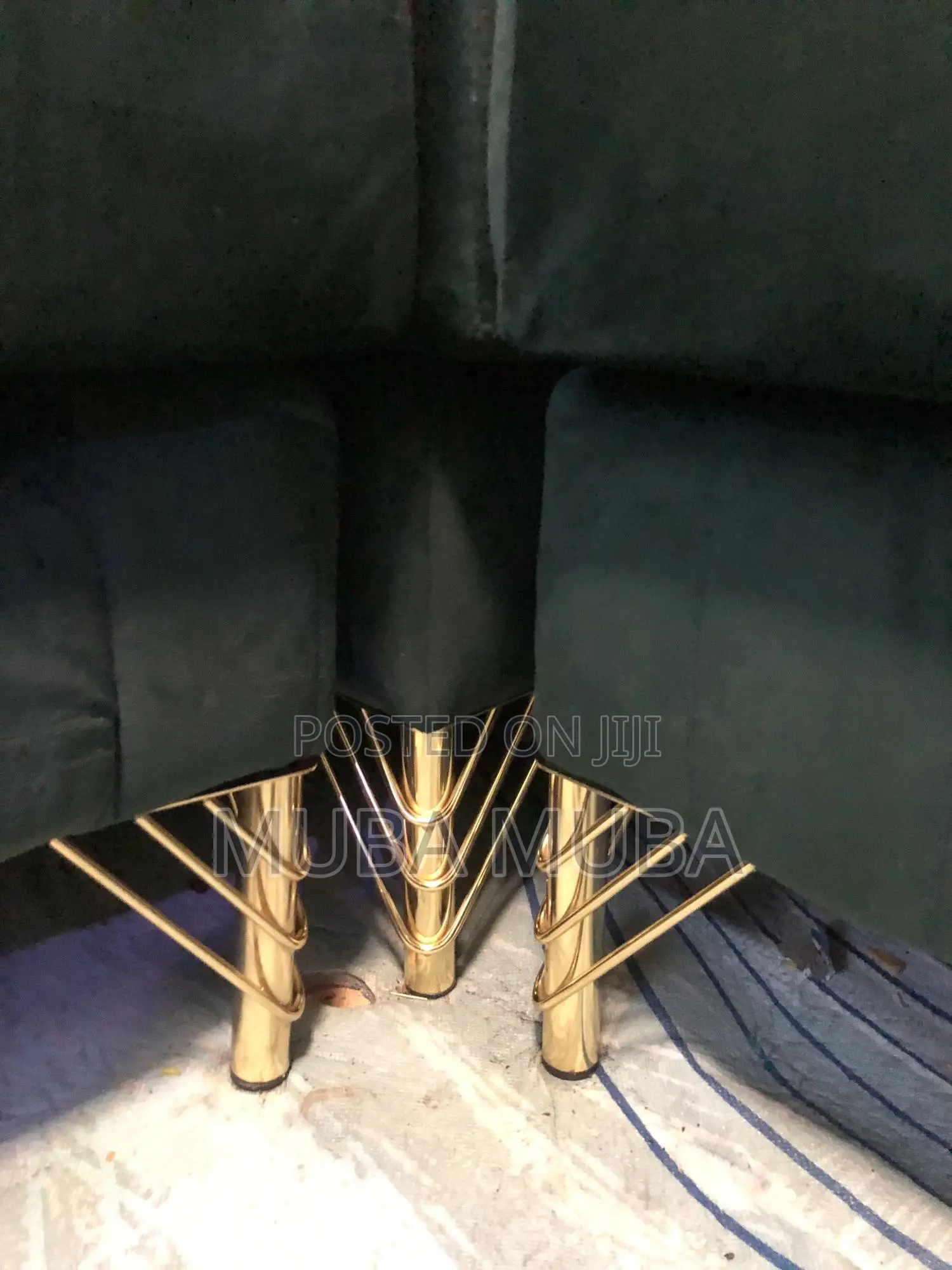 ለሽያጭ የቀረበ ዘመናዊ የ7 ሰው ሶፋ (7-Seater Sofa Set)ለቤትዎ ውበትምቾት የሚሰጥ፣ እጅግ ማራኪ