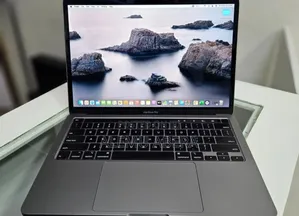 New Laptop Apple MacBook Pro 2019 8GB Intel Core i5 SSD 128GB