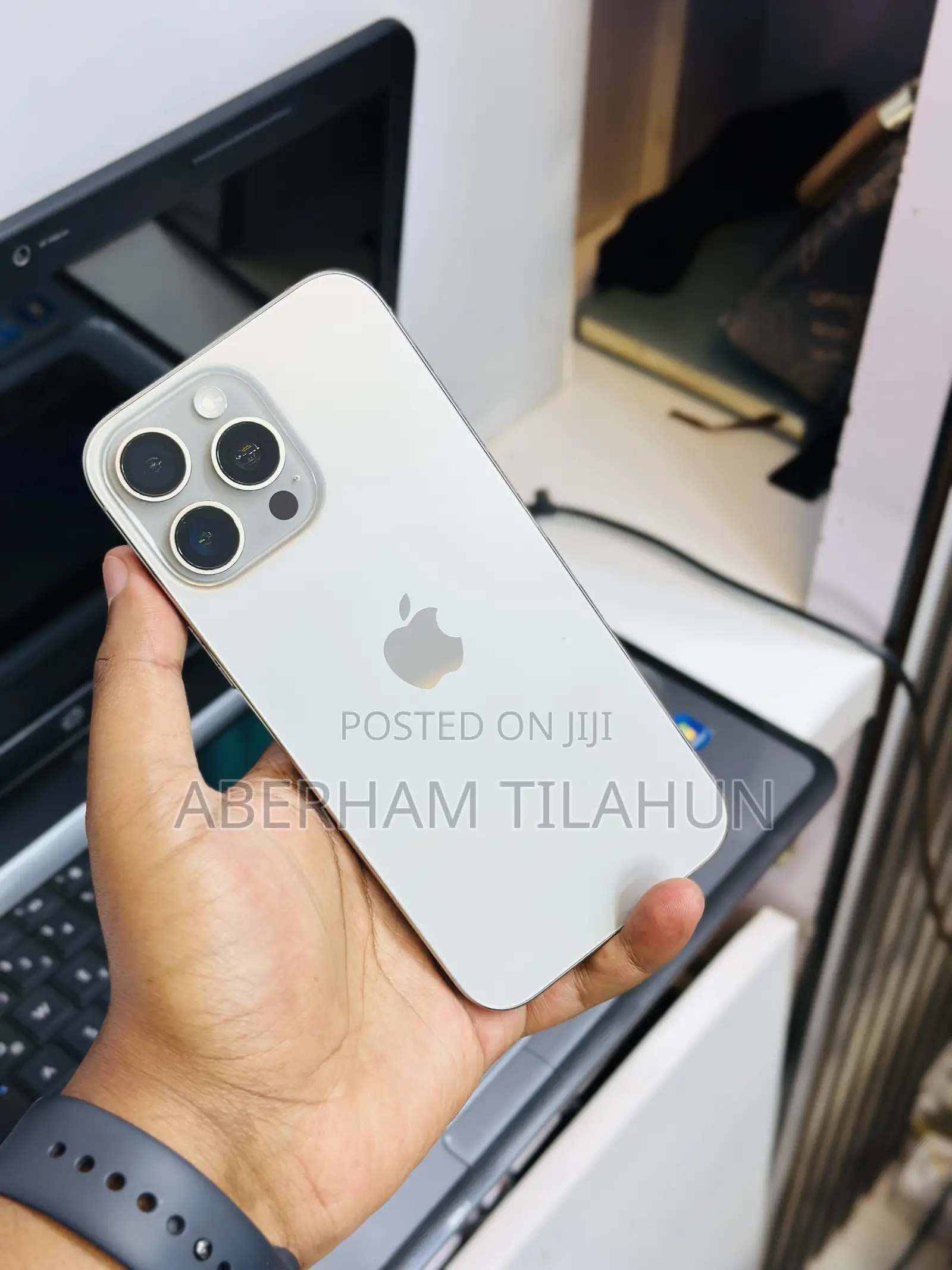 Apple iPhone 16 Pro Max 256 GB Silver