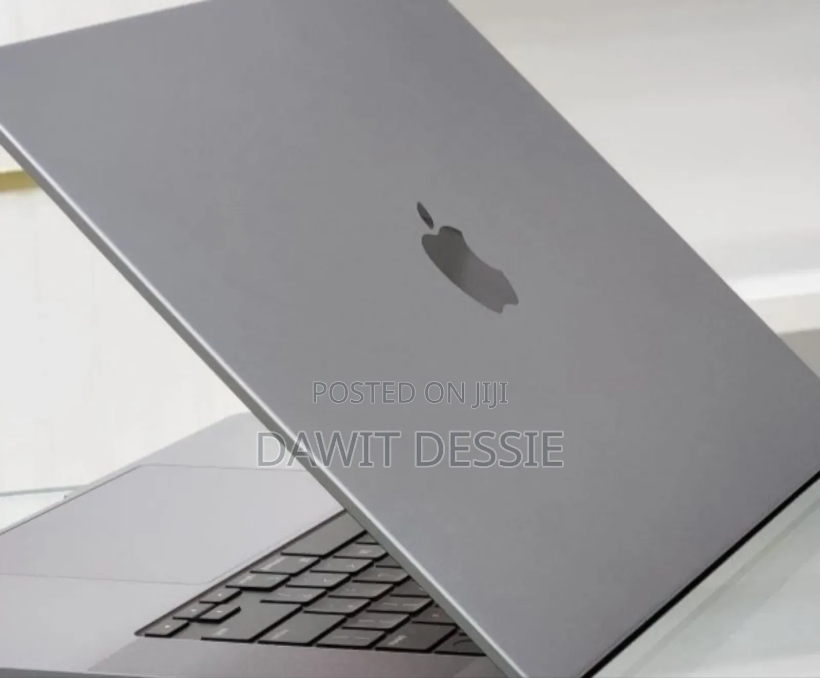New Laptop Apple MacBook Pro 2021 M1 32GB Apple M1 Pro SSD 512GB