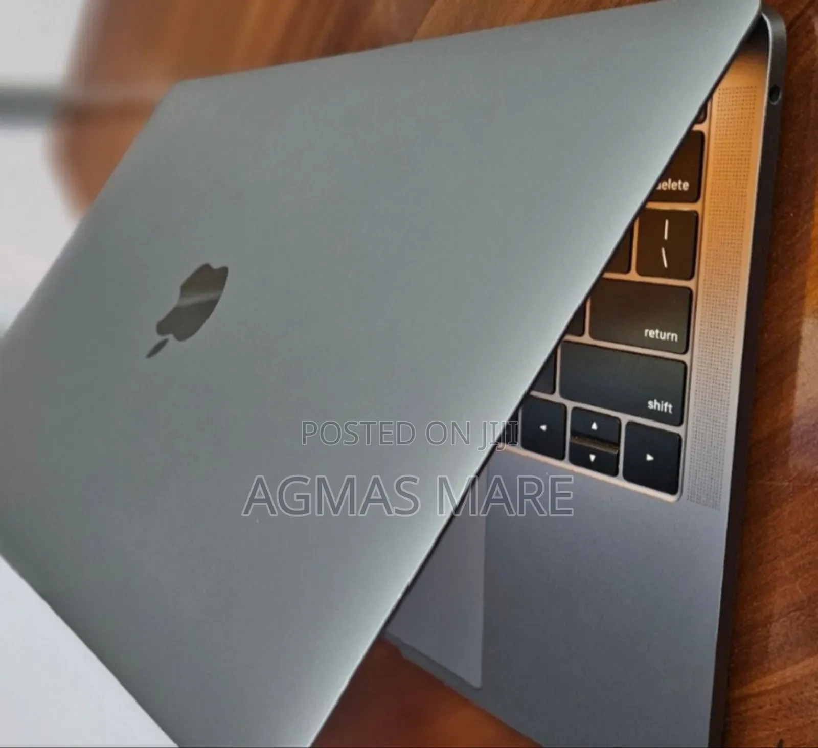New Laptop Apple MacBook Pro 2019 8GB Intel Core i5 SSD 128GB