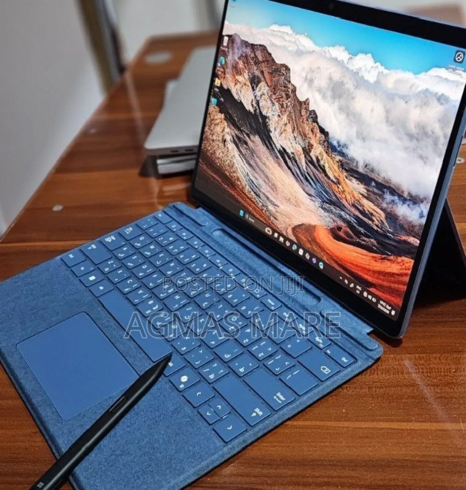 New Microsoft Surface Pro 11th Edition, a Copilot+ PC 16GB SSD 512GB
