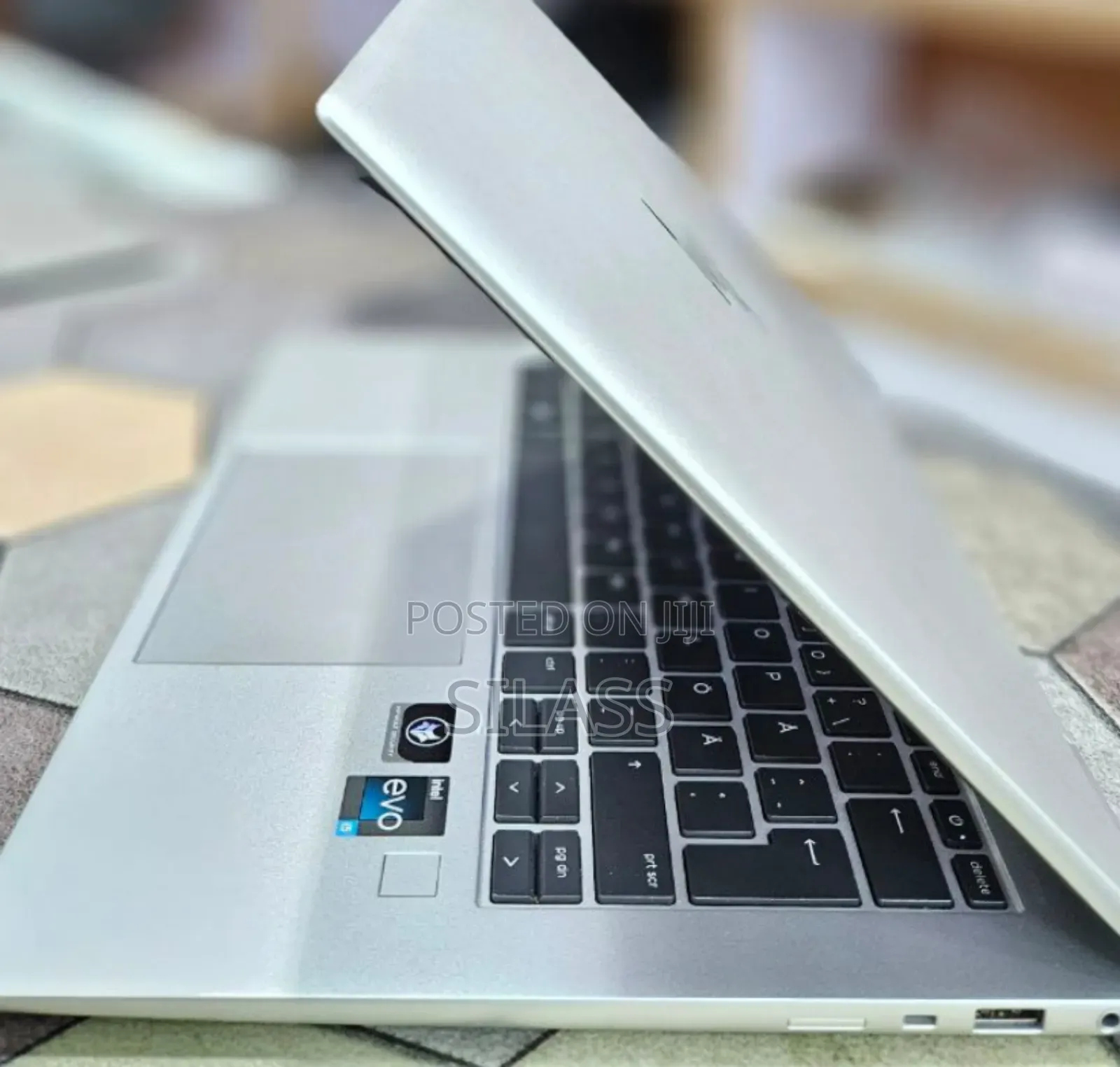 New Laptop HP EliteBook x360 1040 G9 16GB Intel Core i7 SSD 512GB