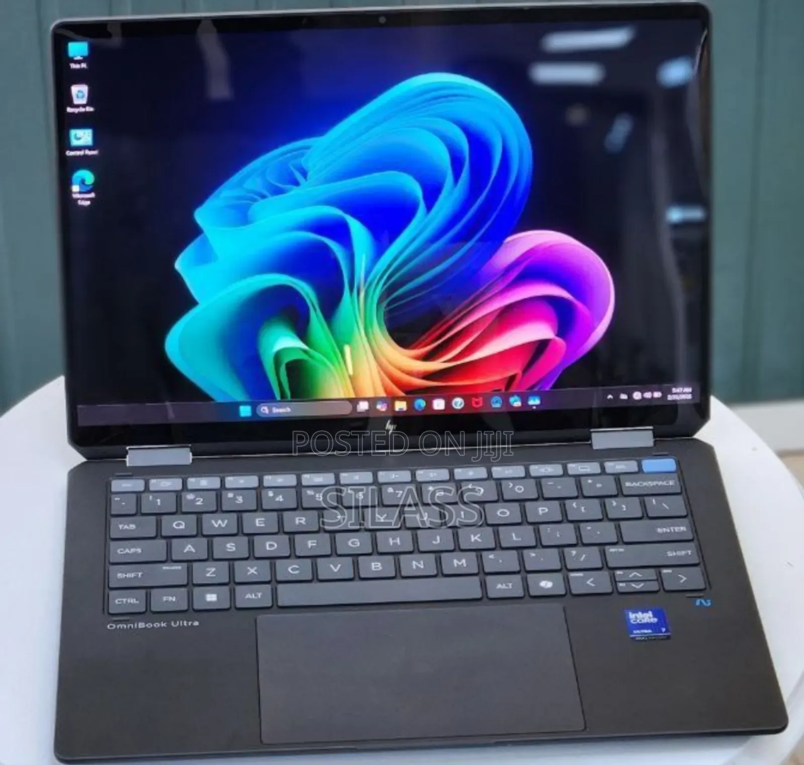New Laptop HP OmniBook Ultra Flip 14" 16GB Intel Core Ultra 7 SSD 1T