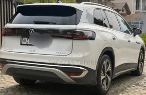 Volkswagen ID.6 2022 White