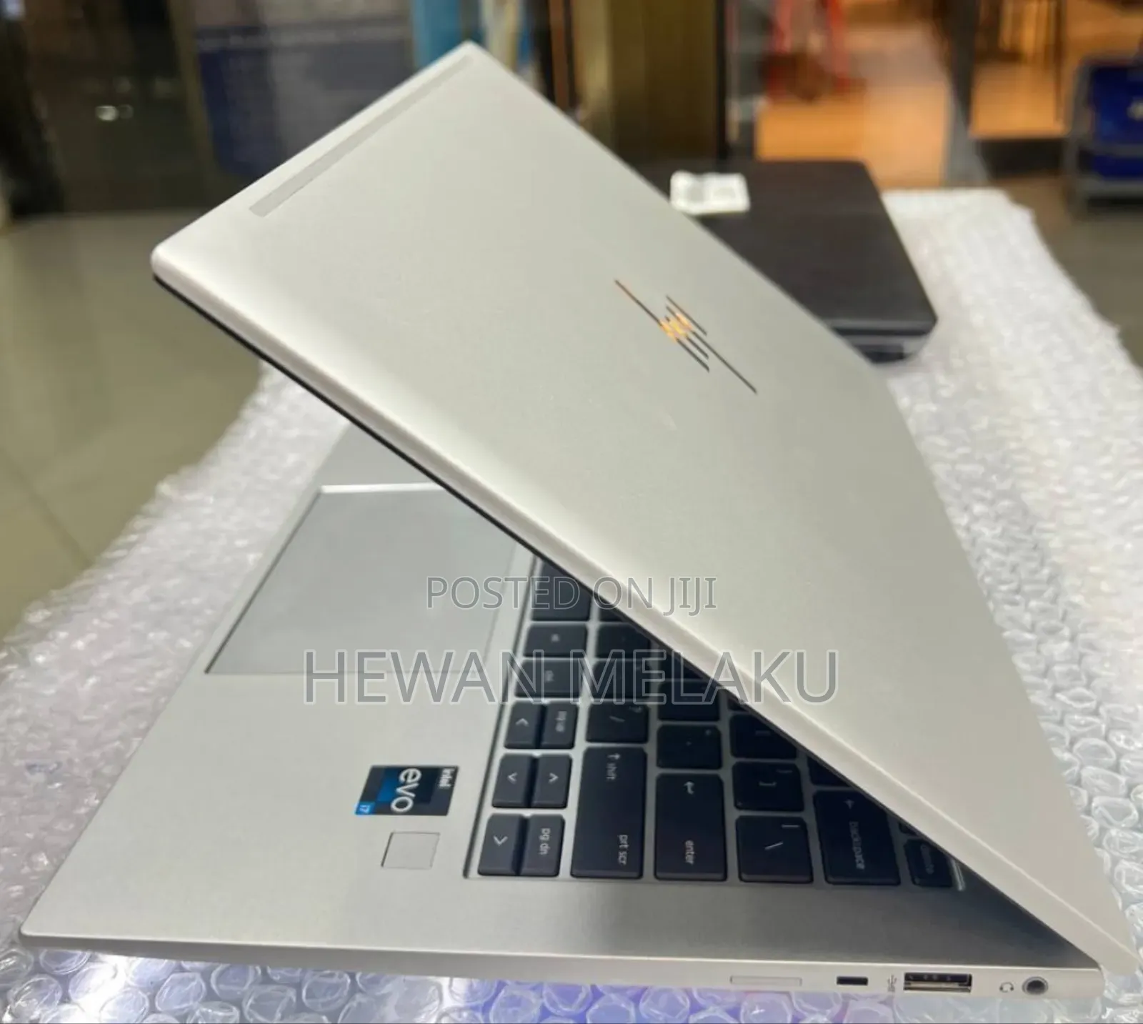 New Laptop HP EliteBook 840 G9 16GB Intel Core i7 SSD 512GB