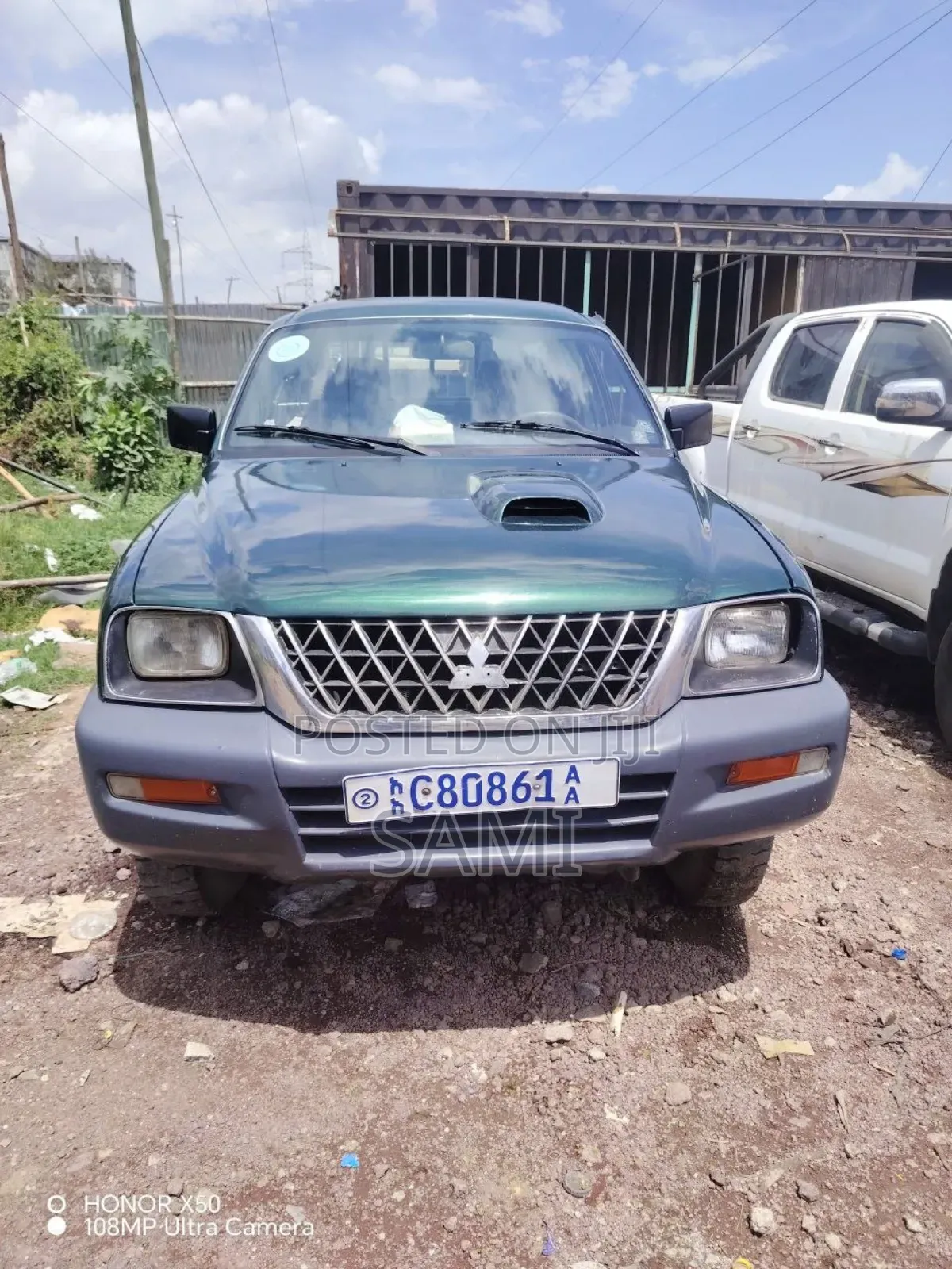 Mitsubishi L200 Club Cab 2.4 4WD 2001 Green