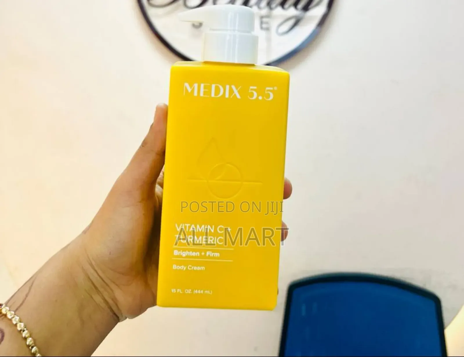 Medix 5.5% Vitamin C + Turmeric Cream