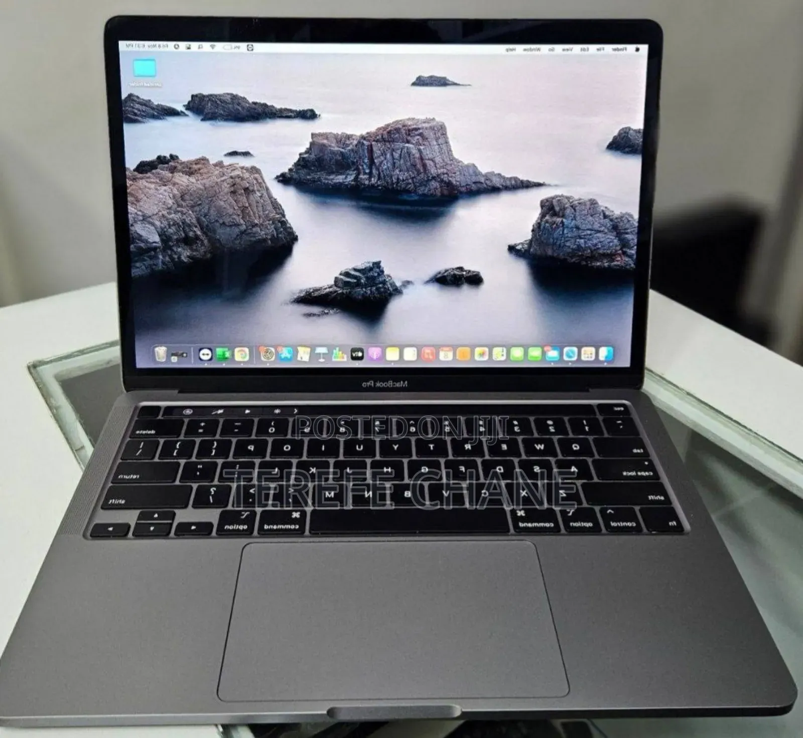 New Laptop Apple MacBook Pro 2019 8GB Intel Core i5 SSD 128GB