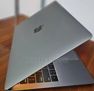 New Laptop Apple MacBook Pro 2019 8GB Intel Core i5 SSD 128GB