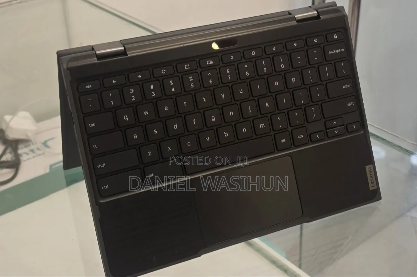 New Laptop Lenovo 4GB Intel SSD 640GB