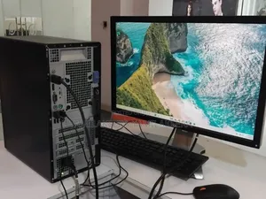 New Desktop Computer Dell OptiPlex 7040 8GB Intel Core i7 HDD 1T
