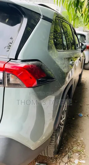 Toyota RAV4 2023 Green