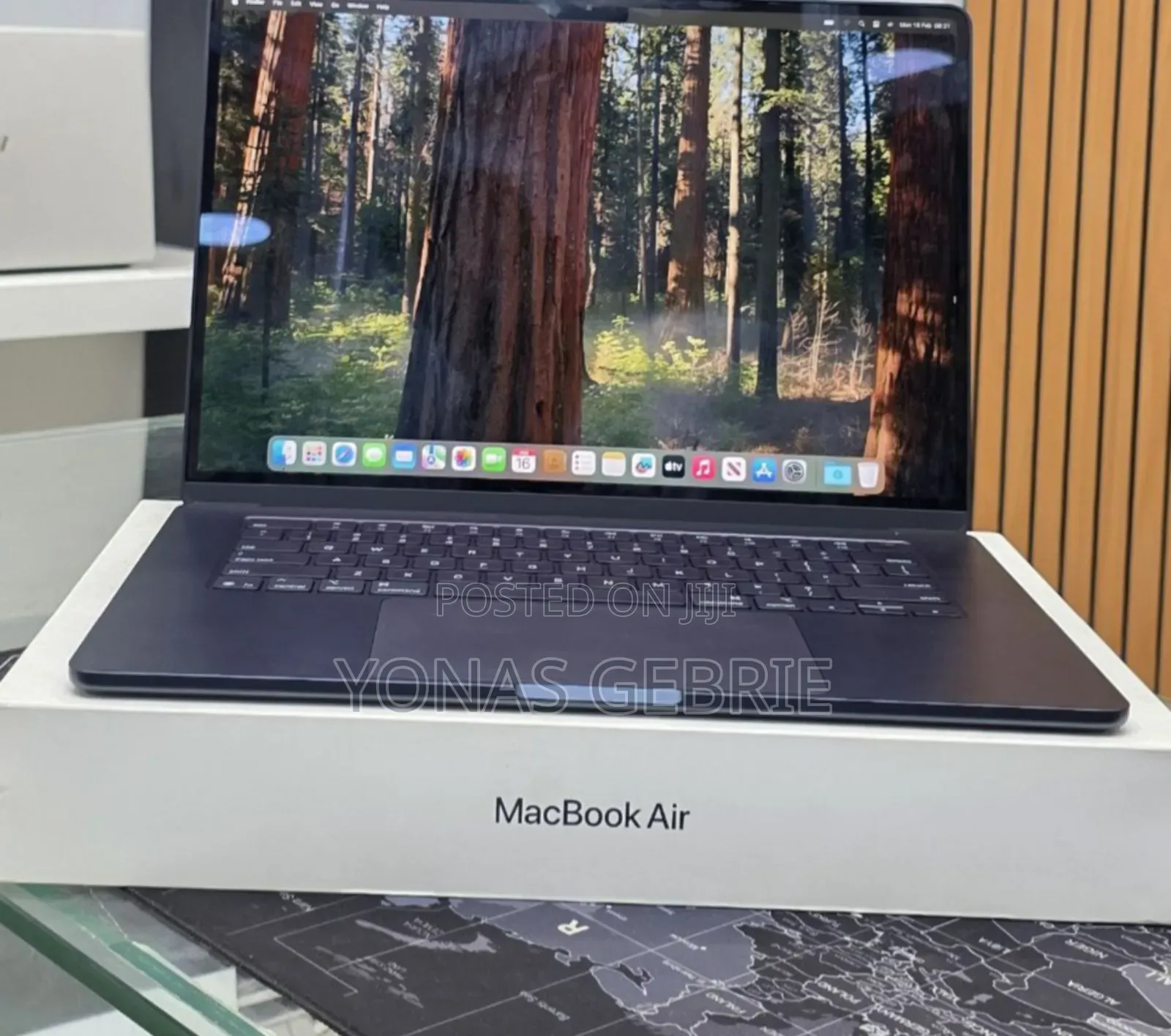 New Laptop Apple MacBook 16GB Apple M4 SSD 256GB