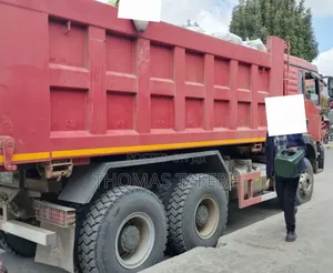 Sino Truck 2025 Red