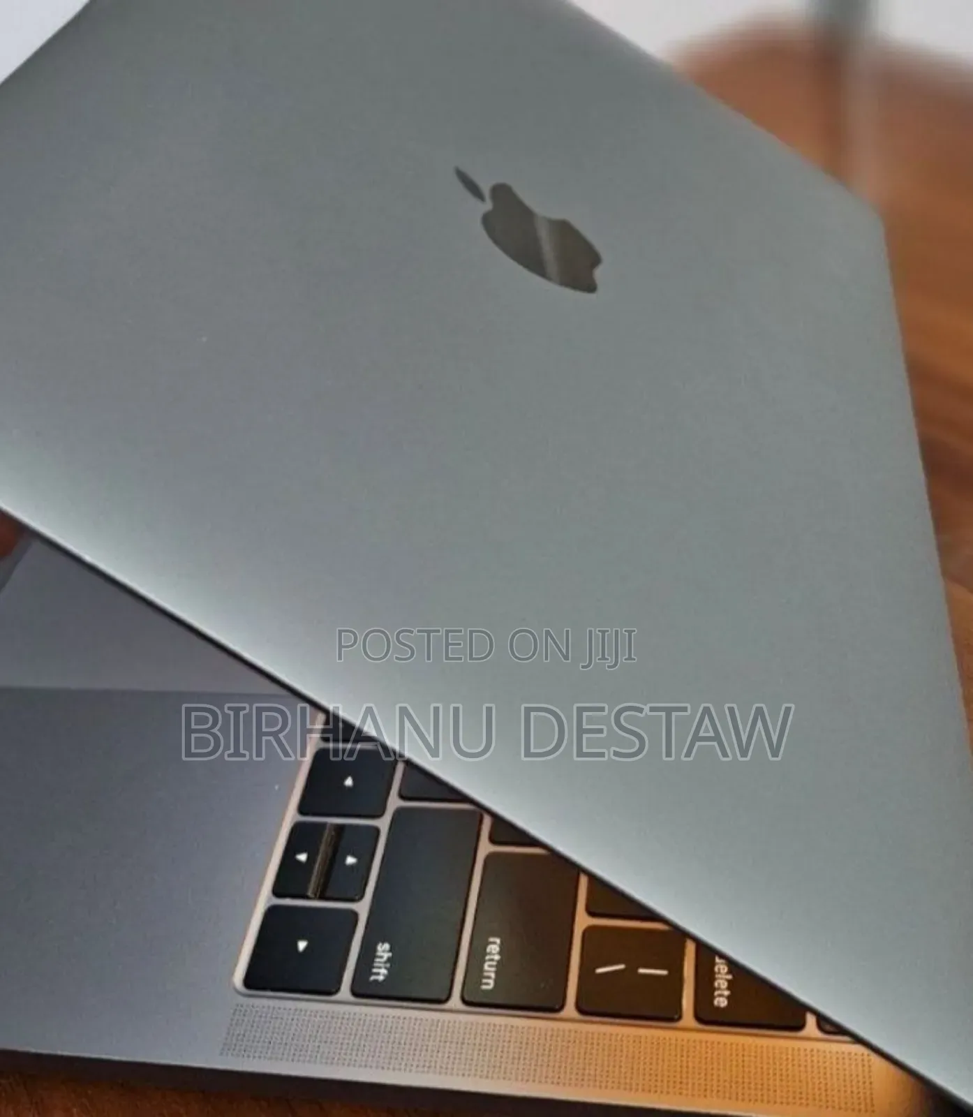 New Laptop Apple MacBook Pro 2019 8GB Intel Core i5 SSD 128GB