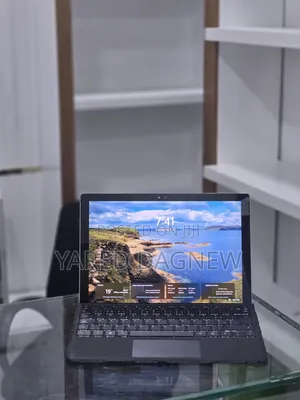 New Laptop Microsoft Surface Pro 4 8GB Intel Core i5 SSD 256GB