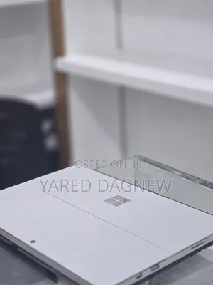 New Laptop Microsoft Surface Pro 4 8GB Intel Core i5 SSD 256GB